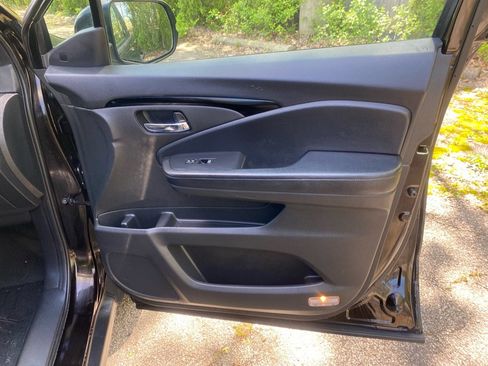 Used 2019 Honda Passport Touring image 28