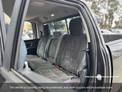 Used 2018 RAM 3500 Laramie AWD/4WD image 12
