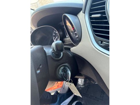 Used 2017 Hyundai Santa Fe Sport image 27