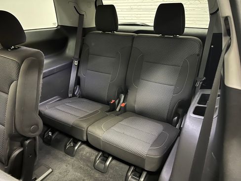 Used 2020 GMC Acadia SLE w/ Driver Convenience Package image 16