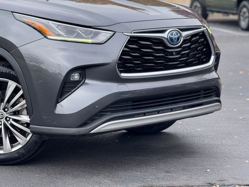 Used 2021 Toyota Highlander Platinum image 6
