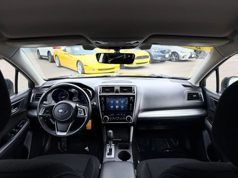 Used 2018 Subaru Outback 2.5i Premium AWD/4WD image 25