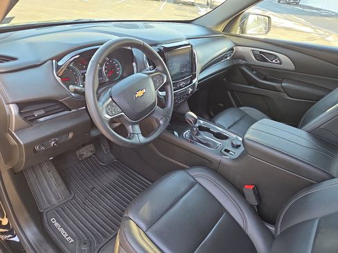 Certified 2023 Chevrolet Traverse LT w/ LT Premium Package image 15