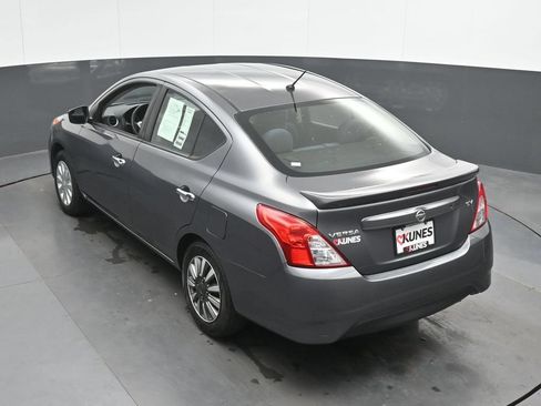 Used 2019 Nissan Versa SV FWD image 39