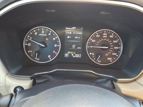 Certified 2022 Subaru Outback Limited image 6