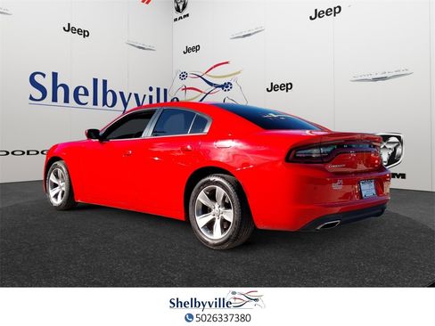 Used 2022 Dodge Charger SXT image 2