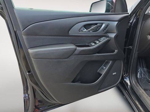 Used 2019 Chevrolet Traverse Premier FWD image 18