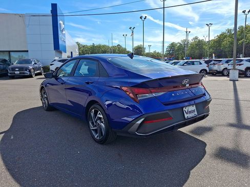 Used 2025 Hyundai Elantra Sport image 27