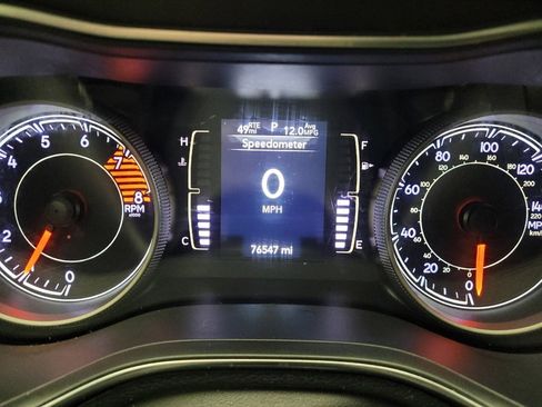 Used 2019 Jeep Cherokee Latitude w/ Cold Weather Group image 23