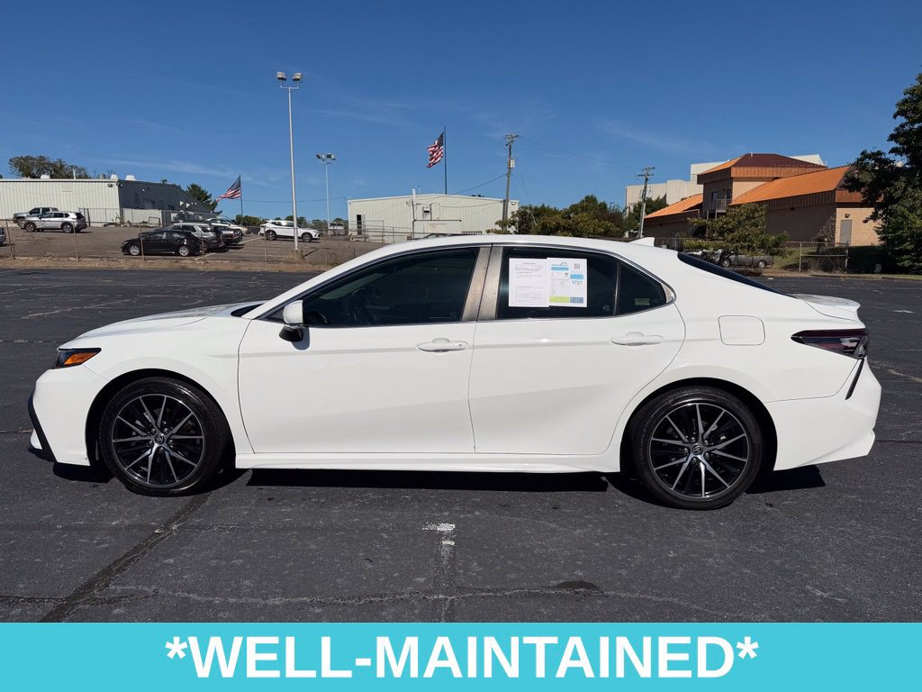 Used 2021 Toyota Camry SE w/ Audio Upgrade Package FWD image 4