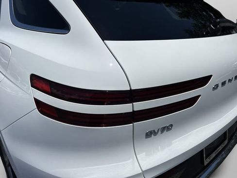 New 2026 Genesis GV70 2.5T Advanced AWD/4WD image 14
