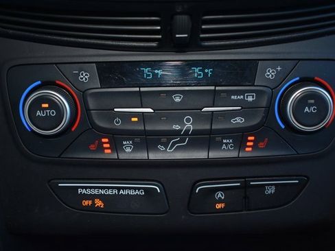 Used 2019 Ford Escape SEL image 28