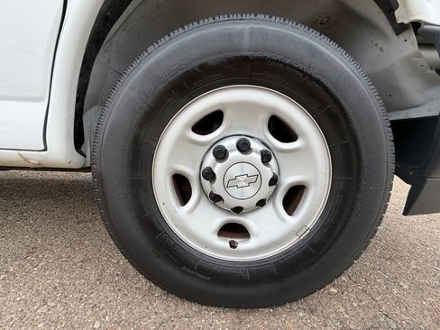 Used 2019 Chevrolet Express 2500 w/ Driver Convenience Package image 35