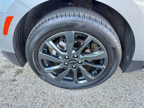 Used 2023 Chevrolet Equinox RS image 9
