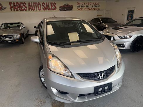 Used 2011 Honda Fit Sport image 1