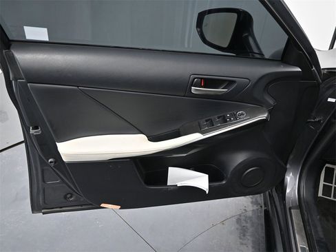 Used 2021 Lexus IS 350 F Sport image 15