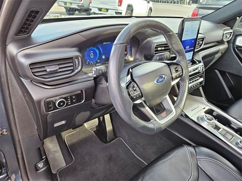 Used 2023 Ford Explorer ST w/ Equipment Group 401A image 19
