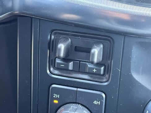 Used 2025 Ford F150 Raptor image 37