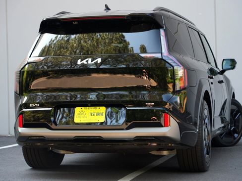 Used 2025 Kia EV9 GT-Line AWD/4WD image 5