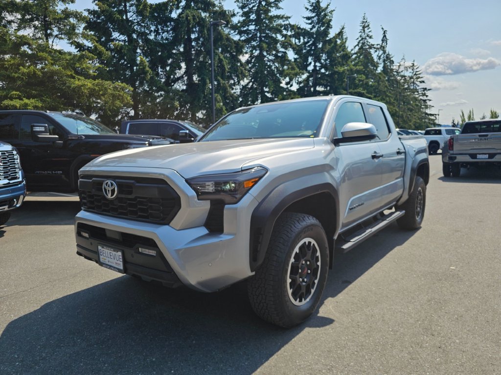 Used 2024 Toyota Tacoma TRD Off-Road w/ TRD Off Road Upgrade Package AWD/4WD image 3