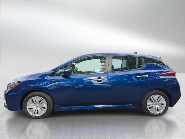 Used 2025 Nissan Leaf S FWD image 2