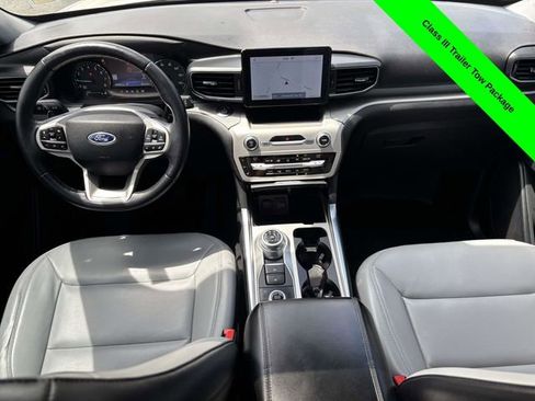 Used 2021 Ford Explorer XLT w/ Equipment Group 202A AWD/4WD image 27