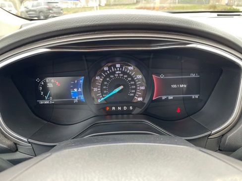 Used 2019 Ford Fusion SE w/ Equipment Group 151A image 21