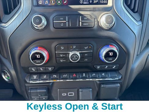 Used 2022 GMC Sierra 3500 Denali w/ Denali Ultimate Package image 22