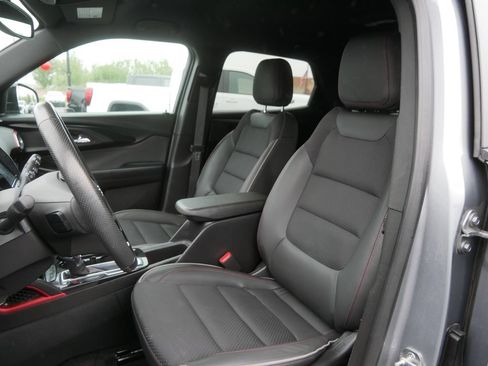 Used 2023 Chevrolet TrailBlazer RS w/ Convenience Package AWD/4WD image 10