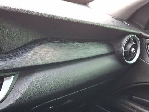 Used 2021 Alfa Romeo Stelvio Sprint w/ Sun & Sound Package image 31