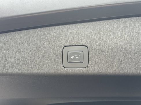 Used 2022 Buick Encore GX Essence w/ Advanced Technology Package FWD image 15