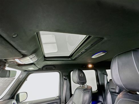 New 2026 Mercedes-Benz G 580 w/ EQ Technology image 24