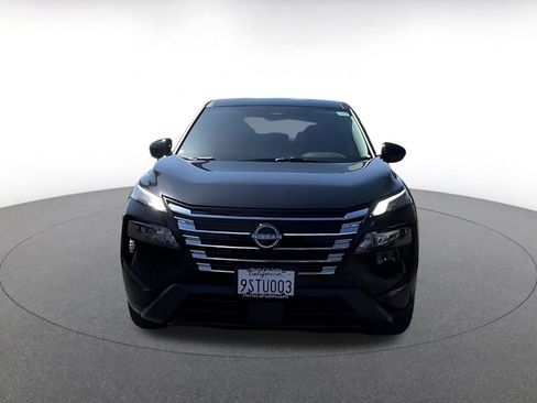 Used 2025 Nissan Rogue SV FWD image 4