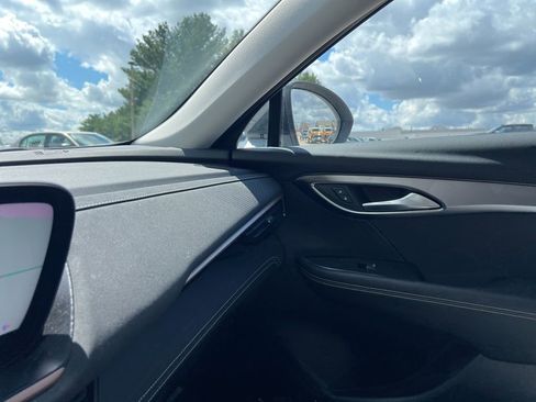 Used 2025 Buick Envision Sport Touring image 22