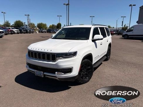 Used 2022 Jeep Wagoneer Series III AWD/4WD image 1