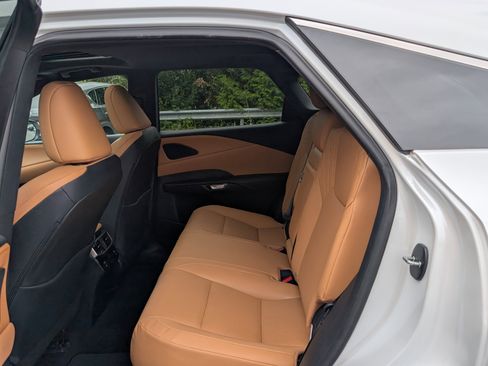 Used 2023 Lexus RX 350 Premium image 15