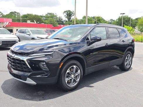 Used 2024 Chevrolet Blazer LT w/ Convenience Package FWD image 7