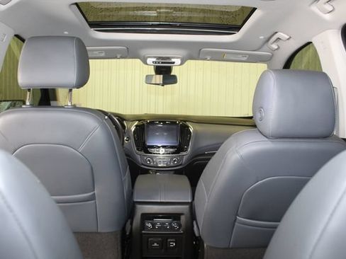 Used 2021 Chevrolet Traverse Premier w/ LPO, Floor Liner Package AWD/4WD image 20