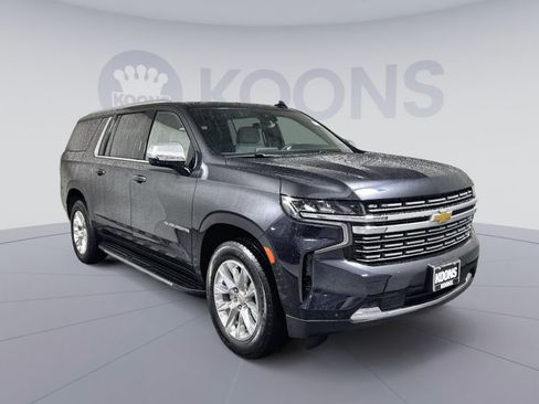 Used 2023 Chevrolet Suburban Premier image 10