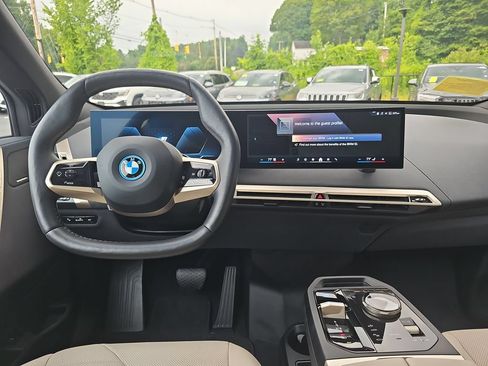 Used 2024 BMW iX xDrive50 w/ Sport Package AWD/4WD image 12