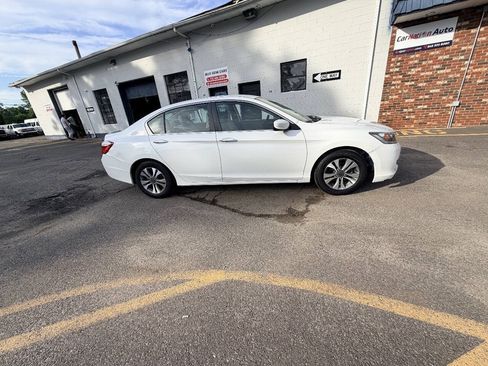 Used 2013 Honda Accord LX image 20