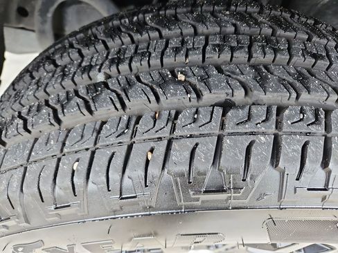 Used 2021 Chevrolet Colorado LT image 33