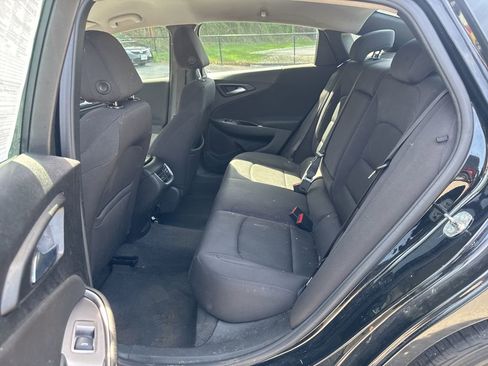 Used 2022 Chevrolet Malibu LT image 16