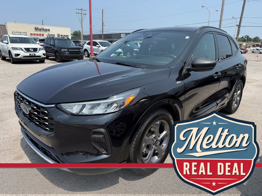 Used 2023 Ford Escape ST-Line w/ Tech Pack #1 FWD image 1