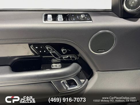 Used 2019 Land Rover Range Rover HSE image 19