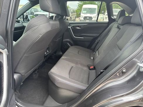 Used 2024 Toyota RAV4 SE AWD/4WD image 10
