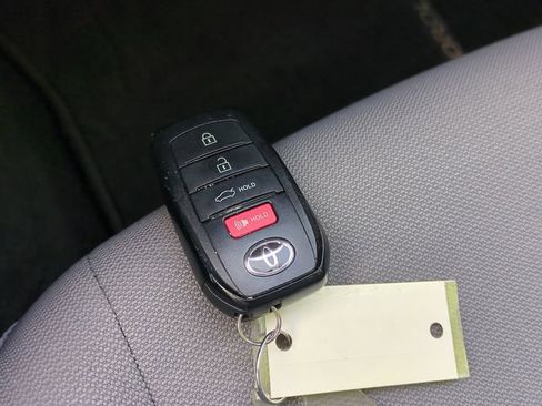 Certified 2024 Toyota Corolla SE image 24