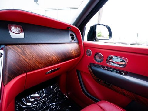 Used 2019 Rolls-Royce Cullinan AWD/4WD image 42