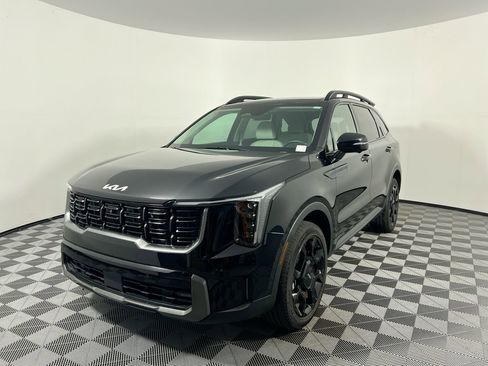 Certified 2025 Kia Sorento SX image 9