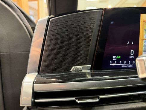 Used 2025 Cadillac Escalade ESV Sport w/ Touring Package image 46